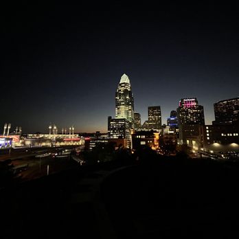 Vista at Lytle Park - The view west of building - Lounges Near Me - Cincinnati, Ohio