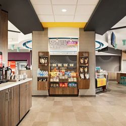 Tru by Hilton Milwaukee Brookfield - Restaurant