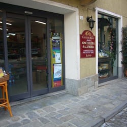 Roddolo / Bruno - Store front