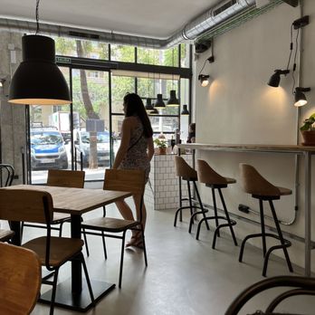 LaBar - The ambience is amazing - Laundry Services Near Me - Barcelona, B LaBar - The ambience is amazing - Laundry Services Near Me - Barcelona, B