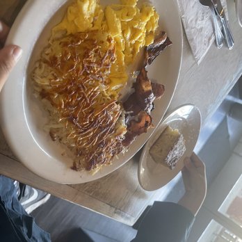 The Egg House - Breakfast & Brunch Near Me - Simi Valley, California