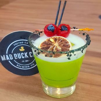 Mad Duck Craft - Brewpubs Near Me - Fresno, California
