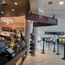 Tay Ho Oakland At the Airport