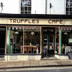 Truffles Cafe - Outside