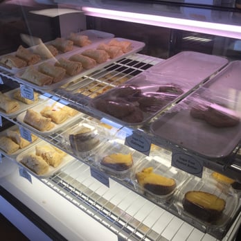 Lil' Dutch Bakery - Bakeries Near Me - Augusta, Georgia