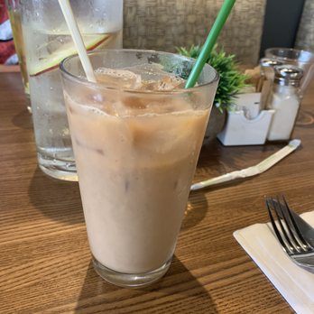 Stray Hen Cafe - Pumpkin Spice Chai Tea Latte - Breakfast & Brunch Near Me - Elmhurst, Illinois Stray Hen Cafe - Pumpkin Spice Chai Tea Latte - Breakfast & Brunch Near Me - Elmhurst, Illinois