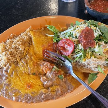 Cafe Sabor - Combo platter with cheese enchilada and chicken tostada - Latin American Near Me - Cedar City, Utah Cafe Sabor - Combo platter with cheese enchilada and chicken tostada - Latin American Near Me - Cedar City, Utah