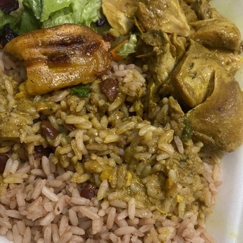 Macca Tree Caribbean Restaurant - Curry chicken - Caribbean Near Me - Miami Gardens, Florida