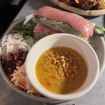 Little Sister - Pork spring rolls - Vietnamese Near Me - Los Angeles, California Little Sister - Pork spring rolls - Vietnamese Near Me - Los Angeles, California