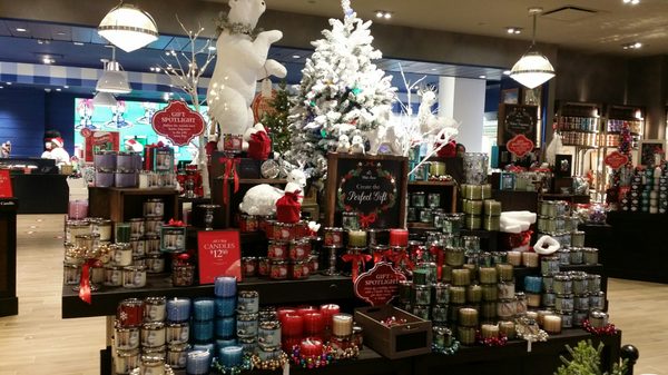 Bath & Body Works by null