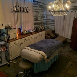 Parkway Massage Club and Spa - Step into our Esthetics room where you can relax & enjoy a facial, waxing, brow & lash treatments & anti-aging treatments.