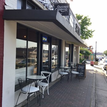 Summer Moon Coffee - A couple of tables on the sidewalk - Coffee & Tea Near Me - Frisco, Texas