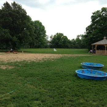 Cochran Hill Dog Run - People just hanging out - Dog Parks Near Me - Louisville, Kentucky Cochran Hill Dog Run - People just hanging out - Dog Parks Near Me - Louisville, Kentucky
