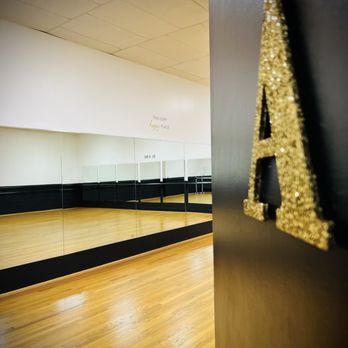 Jan's School of Dance - Performing Arts Near Me - Evansville, Indiana Jan's School of Dance - Performing Arts Near Me - Evansville, Indiana
