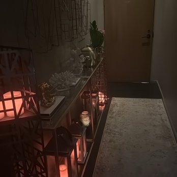 LUX MedSpa Brickell - Hallway that give access to the treatment rooms - Day Spas Near Me - Miami, Florida