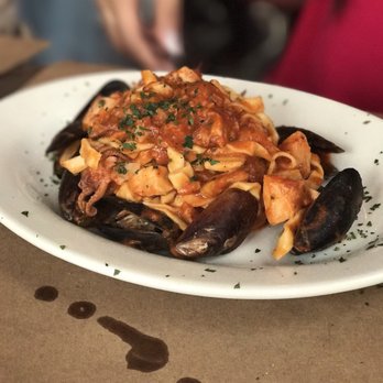Testo Restaurant - Seafood - Italian Near Me - Brooklyn, New York
