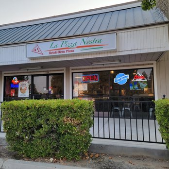 La Pizza Nostra - Outside - Pizza Near Me - Clovis, California