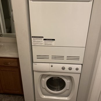 Squeaky Clean Chicago - Laundry Services - Home Cleaning Near Me