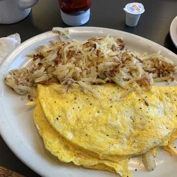 Hippo Cafe - Western Omelet with Hash-browns! - American Near Me - Hutto, Texas Hippo Cafe - Western Omelet with Hash-browns! - American Near Me - Hutto, Texas