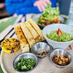 Nourish Bistro - Smashed avo
