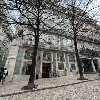 Copenhagen Coffee Lab & Bakery - Entrance - Coffee & Tea Near Me - Lisbon, 11