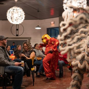 Van Hanh Lion Dance - Photo courtesy of Tiffani Cornish Photography - Performing Arts Near Me - Albuquerque, New Mexico