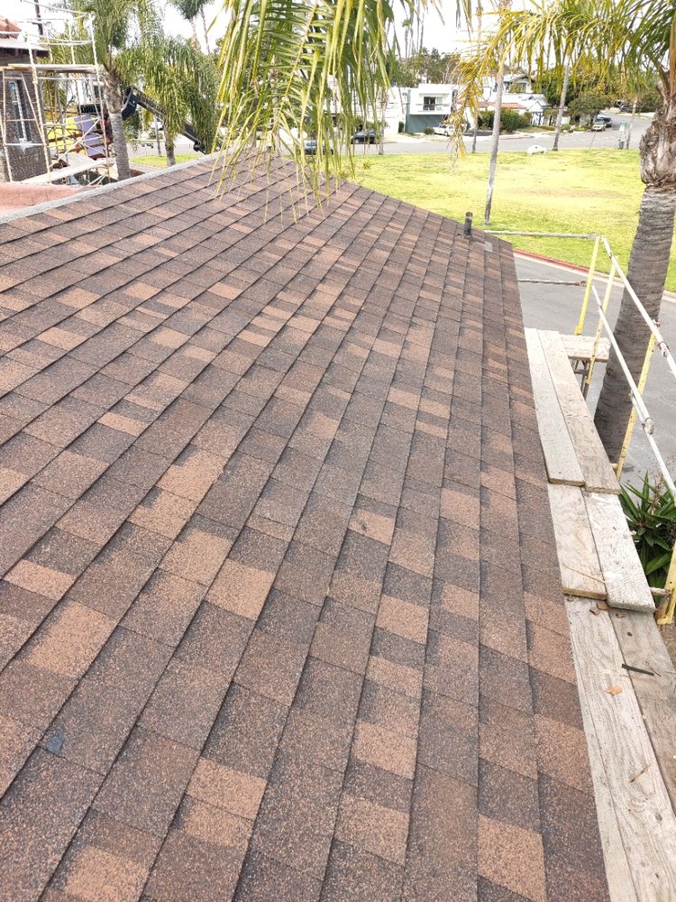 Slide of Sustaita Roofing