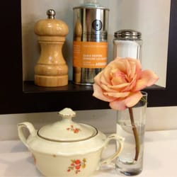 Chez Bon - La petite rose qui fait plaisir