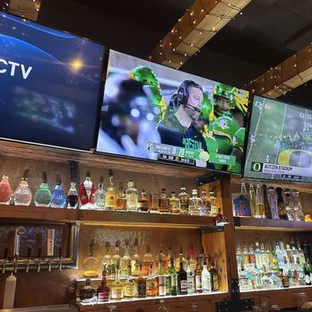 The Fields Bar & Grill - College Football - American Near Me - Portland, Oregon The Fields Bar & Grill - College Football - American Near Me - Portland, Oregon