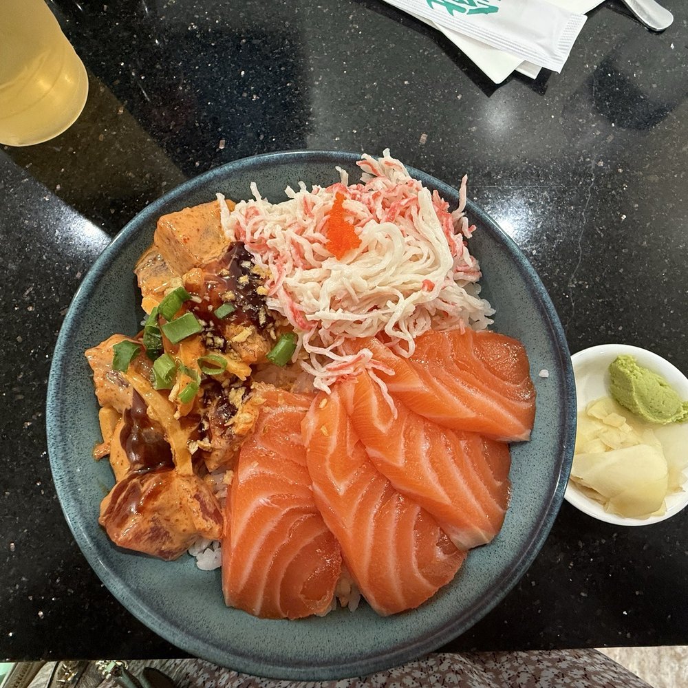 Fresh Bites Hawaii - Sunrise Don (Spicy Ahi, Salmon, Sashimi, Crab salad) - Poke Near Me - Honolulu, Hawaii Fresh Bites Hawaii - Sunrise Don (Spicy Ahi, Salmon, Sashimi, Crab salad) - Poke Near Me - Honolulu, Hawaii