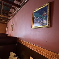 Thai Spice - Too bad it's so dingy, the artwork is actually appealing.