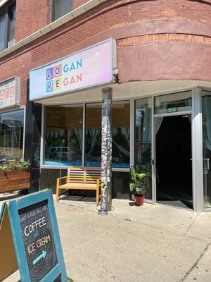 Logan Vegan by null