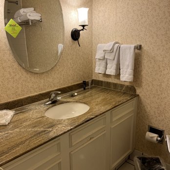 Flamingo Las Vegas - A Caesars Rewards Destination - Bathroom - Hotels Near Me - Las Vegas, Nevada Flamingo Las Vegas - A Caesars Rewards Destination - Bathroom - Hotels Near Me - Las Vegas, Nevada