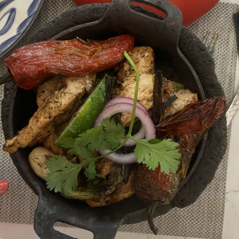 Ambriza - Chicken fajitas - Mexican Near Me - Katy, Texas