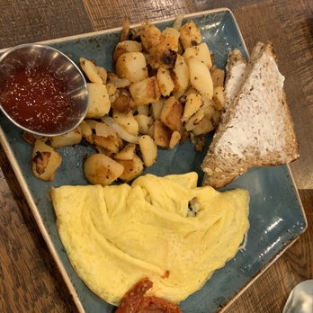 First Watch - Inspired Italian omelette with seasoned potatoes and toast - Breakfast & Brunch Near Me - Fairborn, Ohio First Watch - Inspired Italian omelette with seasoned potatoes and toast - Breakfast & Brunch Near Me - Fairborn, Ohio