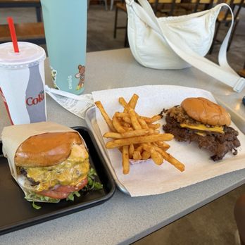 Bunz Burger - Double Cheez-Burger, Tallow Fries, Double Smashburger - Hot Dogs Near Me - Huntington Beach, California