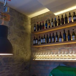Vintage Wine Bar - A bit of the ambiance