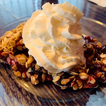 Trellis Cafe - Bumble Berry Crisp - American Near Me - Hubbards, Nova Scotia Trellis Cafe - Bumble Berry Crisp - American Near Me - Hubbards, Nova Scotia
