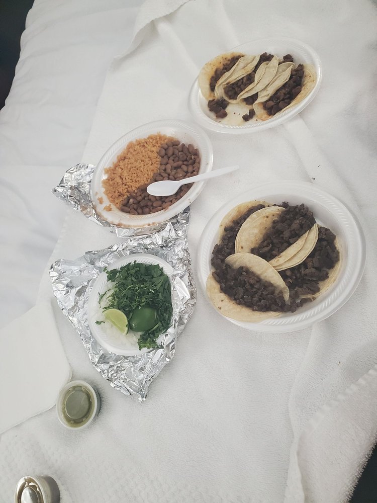 Tacos la Carreta — Mexican restaurant in Garden City