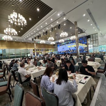 HL Peninsula Restaurant - interior - Dim Sum Near Me - Milpitas, California HL Peninsula Restaurant - interior - Dim Sum Near Me - Milpitas, California