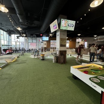 Tipsy Putt - Pubs Near Me - Emeryville, California Tipsy Putt - Pubs Near Me - Emeryville, California