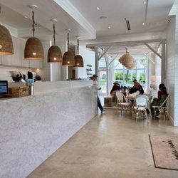 Pura Vida Miami - Additional indoor seating and doors leading to the patio.