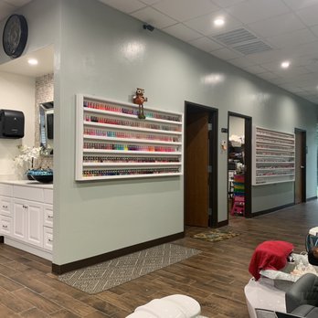 Blooming Nails & Spa - Nail Salons Near Me - McLoud, Oklahoma