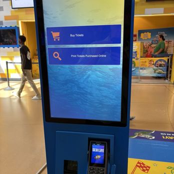 SEA LIFE Grapevine Aquarium - Ticket kiosk  for 1,2 or 3 attractions. - Aquariums Near Me - Grapevine, Texas