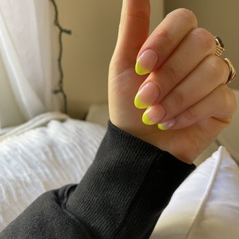 Luxe Nails & Spa - Nail Salons Near Me - Brooklyn, New York