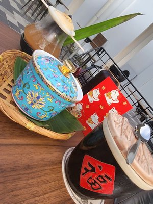 Hopscotch (Gillman Barracks) by null