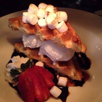 Score on Davie - S'more dessert. It was ok, wasn't that impressed. But looked pretty enough on the table next to us to make us order it XD - Sports Bars Near Me - Vancouver, British Columbia Score on Davie - S'more dessert. It was ok, wasn't that impressed. But looked pretty enough on the table next to us to make us order it XD - Sports Bars Near Me - Vancouver, British Columbia