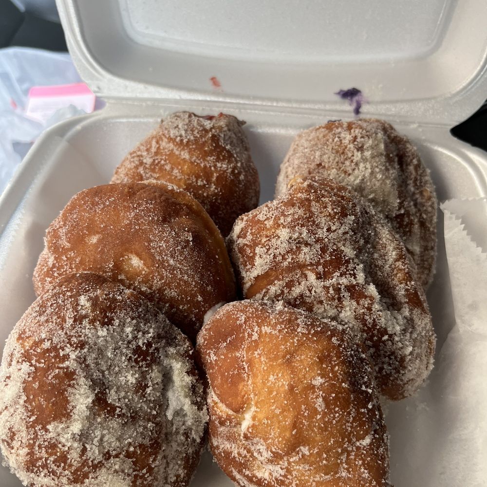 Robin’s Snowflake Donuts & Cafe - Malasadas!!! 2 guava, ube, chocolate, mango, and coconut cream!!! deliciousness!!! - Donuts Near Me - Spring, Texas Robin’s Snowflake Donuts & Cafe - Malasadas!!! 2 guava, ube, chocolate, mango, and coconut cream!!! deliciousness!!! - Donuts Near Me - Spring, Texas