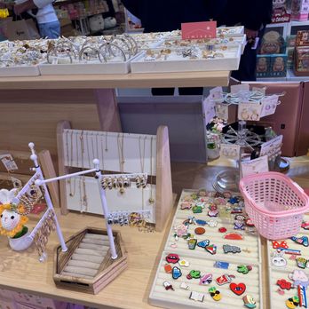 Imizzu Gift Shop - Jewelry - Gift Shops Near Me - Alhambra, California