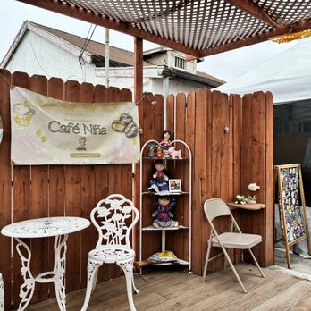 Cafe Niña - cafe nina backyard - Food Stands Near Me - Los Angeles, California